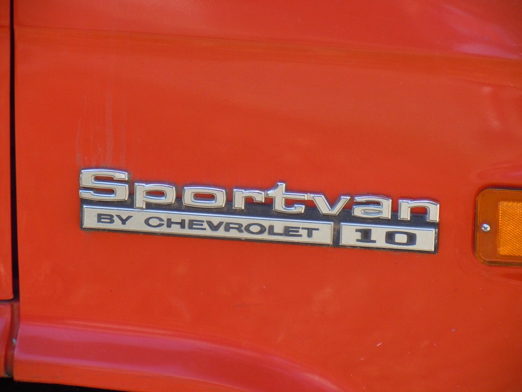Creepy Van - Sportvan 10 by Chevrolet